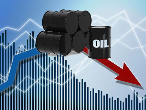 油价盘中暴跌，原油板块未来走势如何？